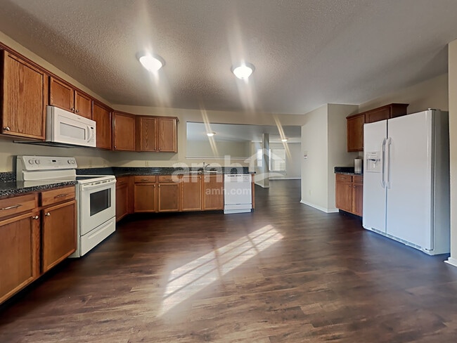 Photo - 2957 Seasons Dr