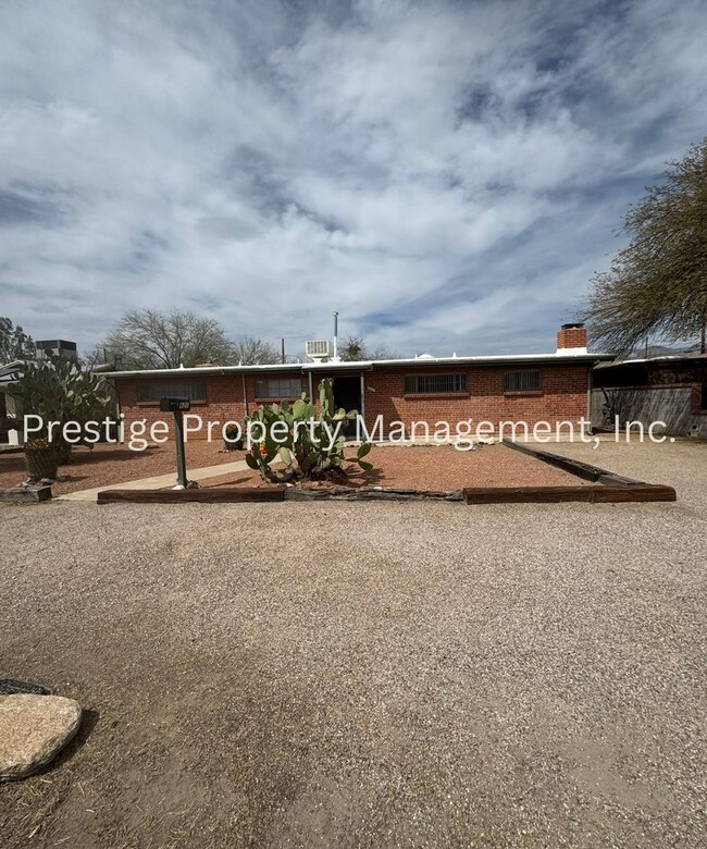 Stop Your Search! This 3/2+ Bonus Room is ... - Stop Your Search! This 3/2+ Bonus Room is ... House