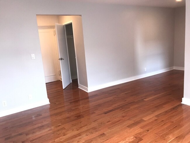 Photo - 1104 Palisade Ave Unit 4L