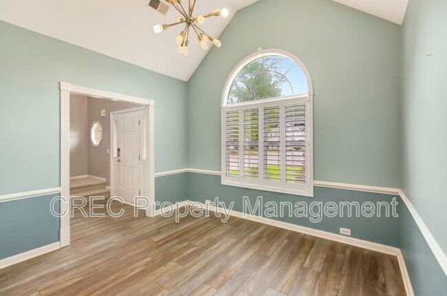 Photo - 115 Tattingstone Way