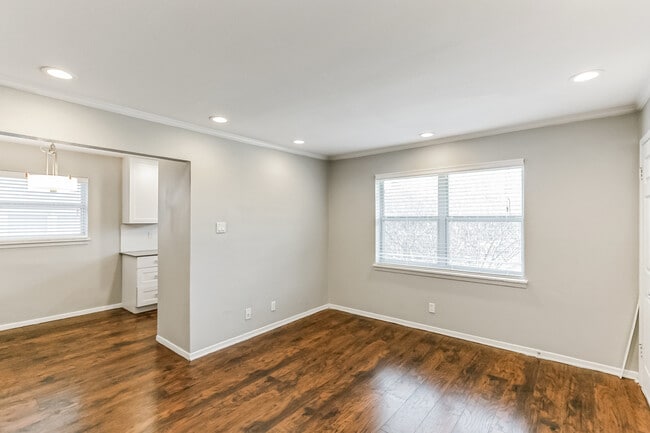 Photo - 6315 Richmond Ave