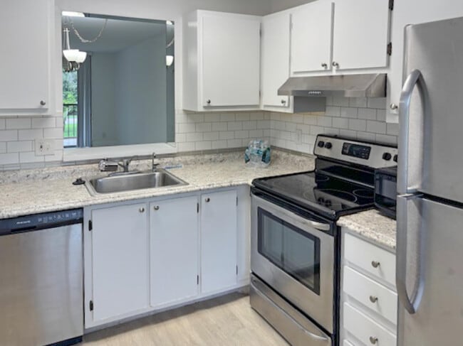 Photo - 6935 Huntington Ln Unit 205