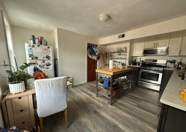 Photo - 70 School St Condo Unit 2
