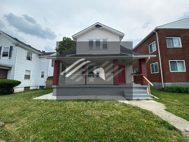 Building Photo - 1004 W Fairview Ave