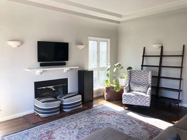 Photo - 1603 Stearns Dr