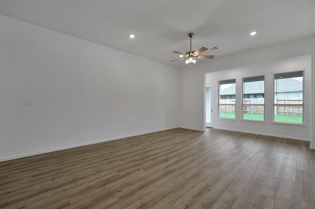 Photo - 17841 McClary Cardinal Dr