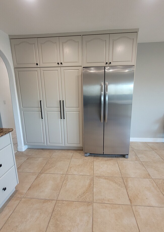 Photo - 2557 Felinda Way