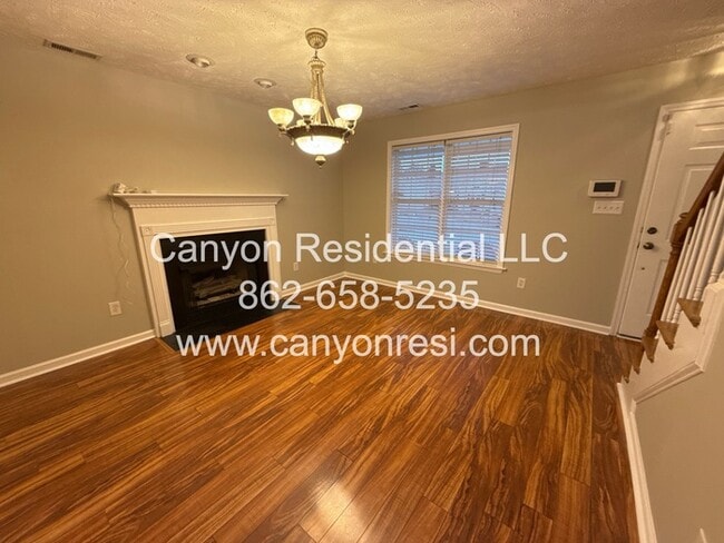 Photo - Beautiful home with 3 bedrooms!