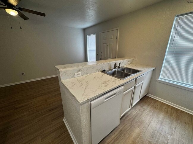 Photo - 4621 Johnson Rd