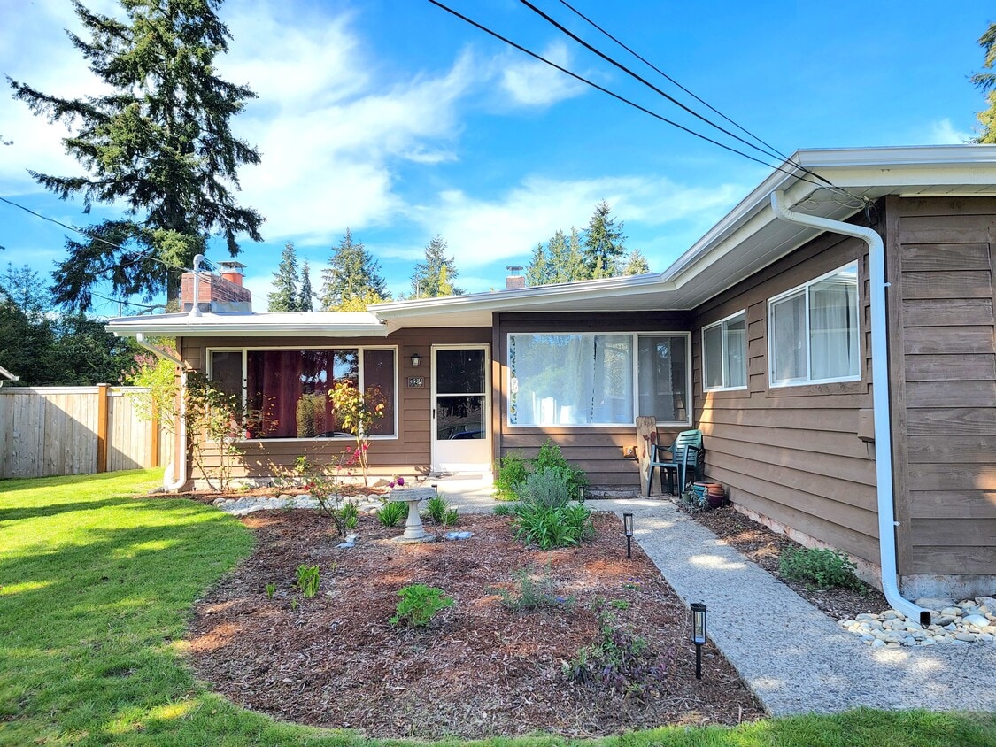 Photo - 324 NE 157th St (Shoreline, WA)