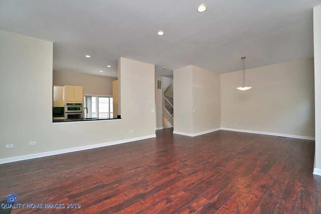 Photo - 1501 S Prairie Ave Unit 01