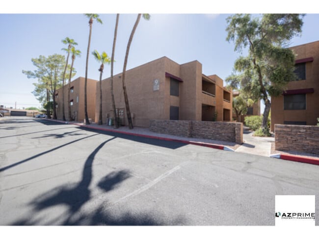 Building Photo - Experience Your Own Private Oasis In This Newly Updated 1/1 Upstairs Condo Perfectly Located In The