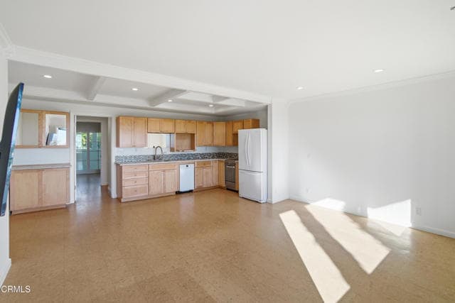 681 Ocean View Dr