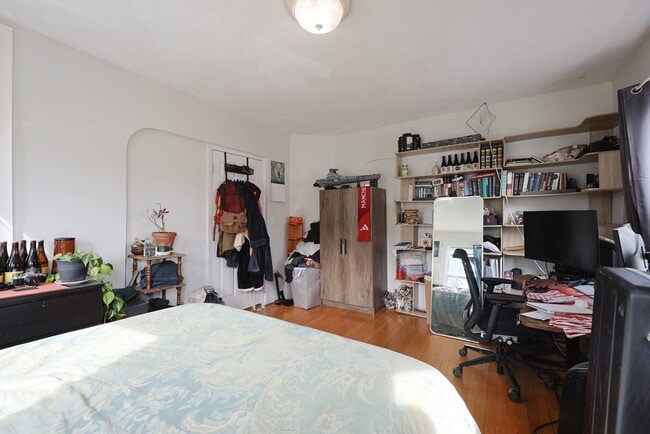 Building Photo - 157 Murdock St Unit 3 Rental