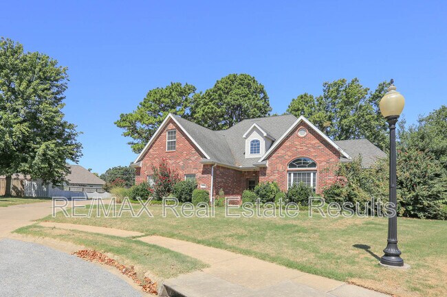 5300 S 44th Pl