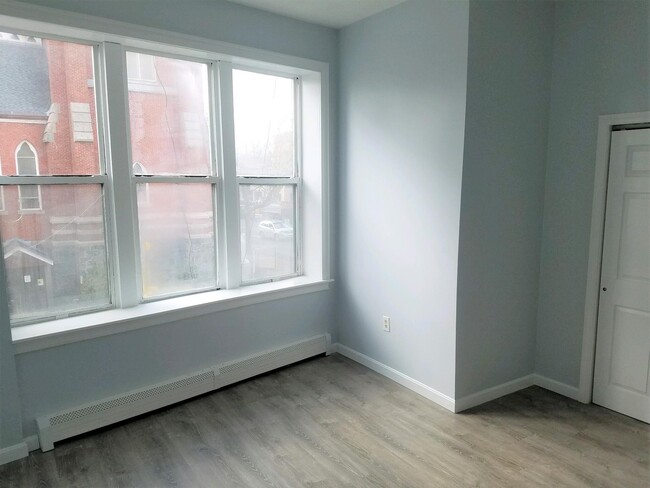 Photo - 4 Webster Ave Unit 2