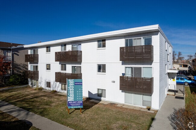 Building Photo - Centre Crescent Apartments 2