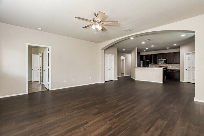 5934 Ivans Farm