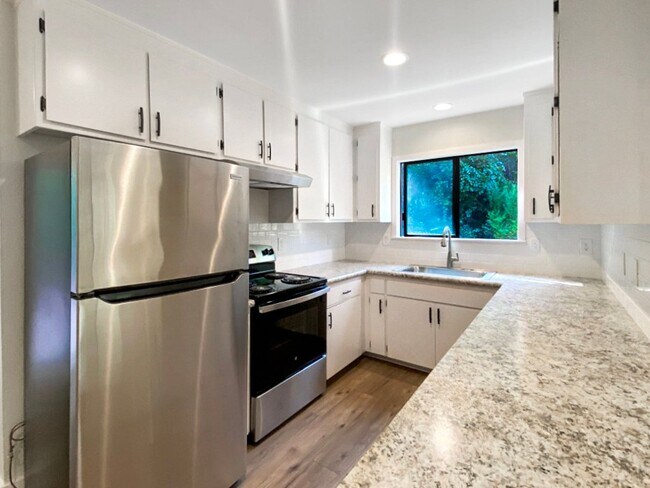 6126 Butterfly Ave Unit A
