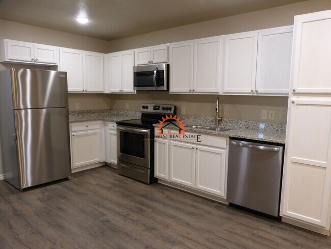 Photo - 1313 Mission Dr Unidad A