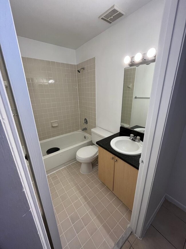 Photo - 6935 NW 179th St Unit 204