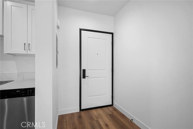 Photo - 10657 Moorpark St Unit 405