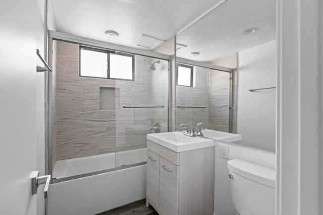 Photo - 215 N. Fickett St.