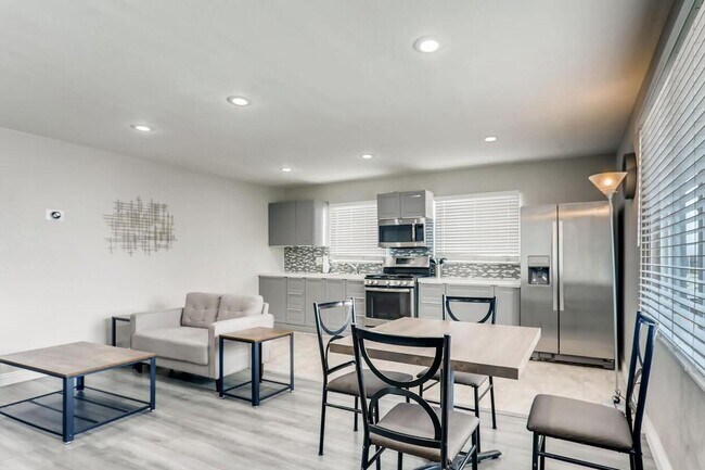 Photo - 235 W Philadelphia Ave