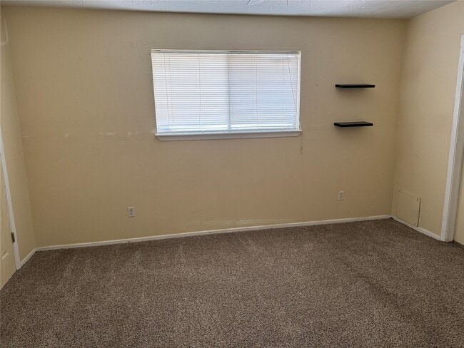 Photo - 8426 Avington Rd