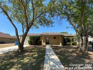 Building Photo - 226 Blue Bonnet Rental