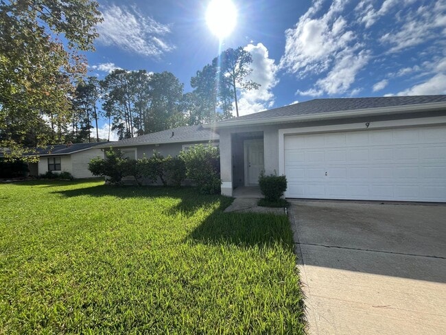 Photo - Super Cute 3 Bedroom 2 Bath in Great Locat...