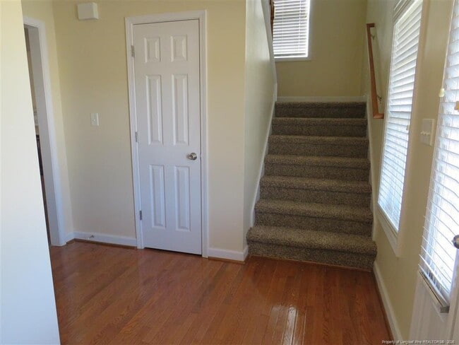 Photo - 270 Hayden Ln