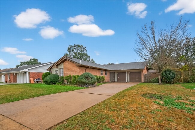 Photo - 7702 Rockhill St