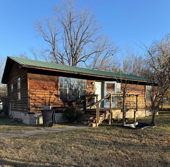 Building Photo - 404 S 7th Ave