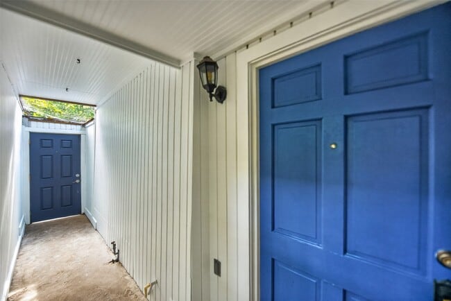 Photo - 2106 Van Buren St