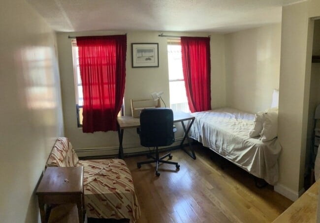 Photo - 2 Johnny Ct Unit 2