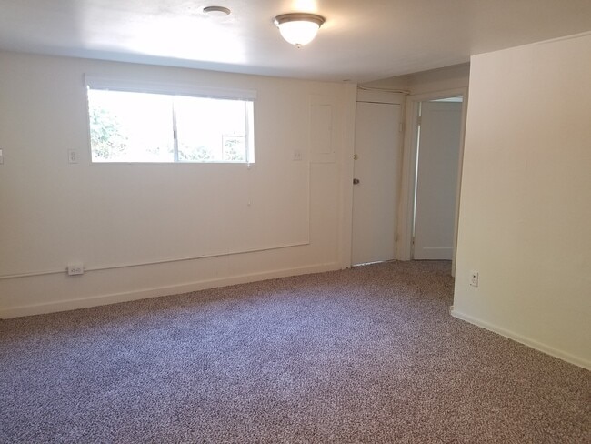 Photo - 1411 N Northgate Way Unit B