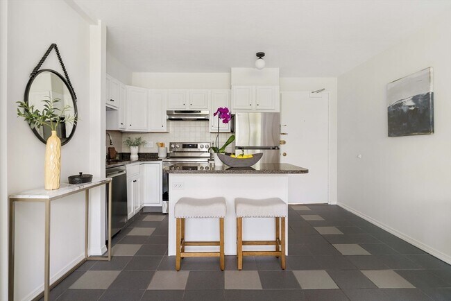 Photo - 29 Concord Ave Unit 704