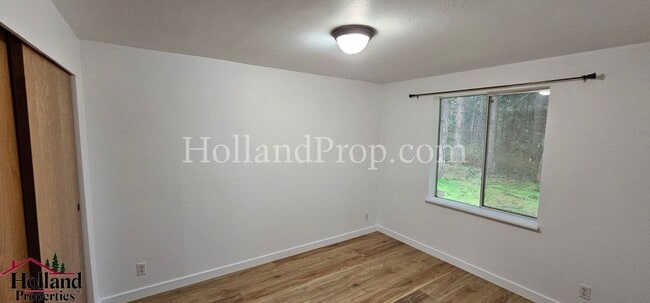 Photo - Lovely 3 bedroom 2 bathroom home in Beavercreek! Enjoy the Comfort, Serenity and Great Space!