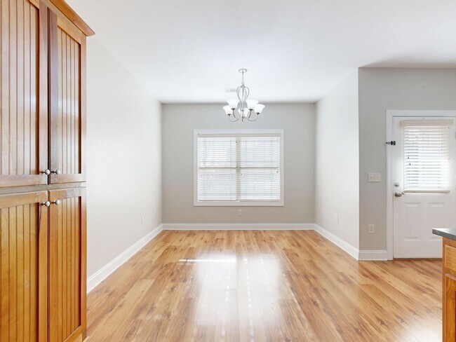 Photo - Phoenix Crossing, 4 Bed 3 Bath Home