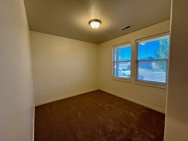 Photo - 120 S Voyage Ave