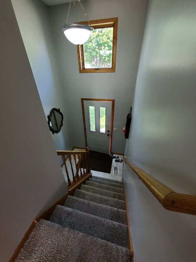 Photo - Gopher Nation Check out this 5 bedroom house with TWO massive living rooms