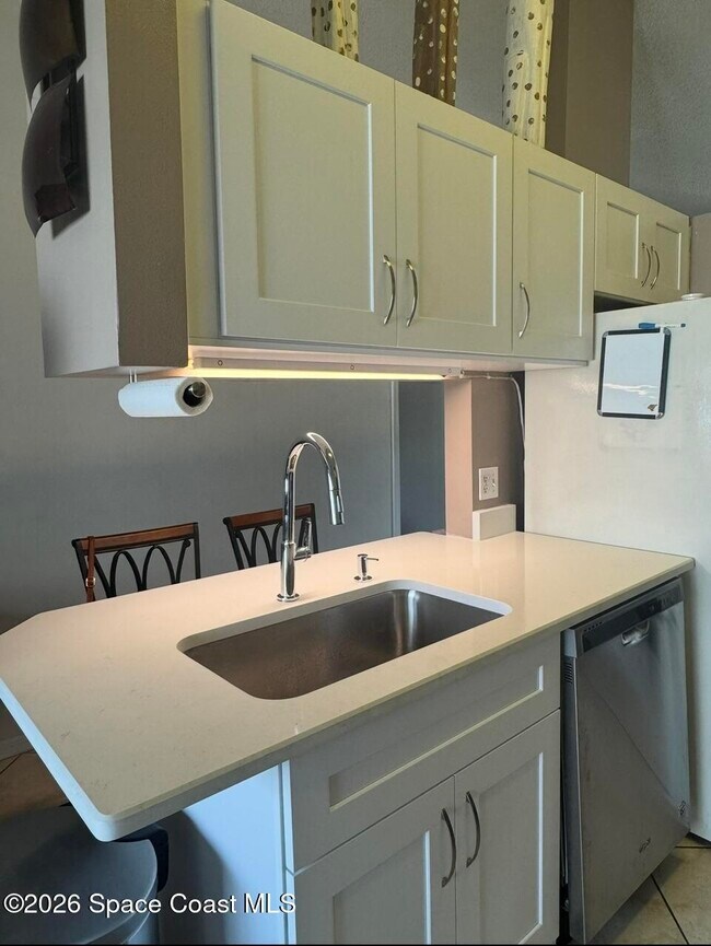 Photo - 118 Beach Park Ln Unit V26