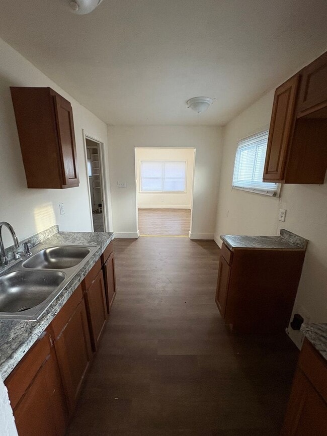 Photo - Spacious 4 Bedroom, 1 Bathroom Single Family Home