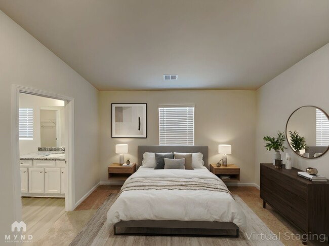 Photo - 104 Lightning Dr