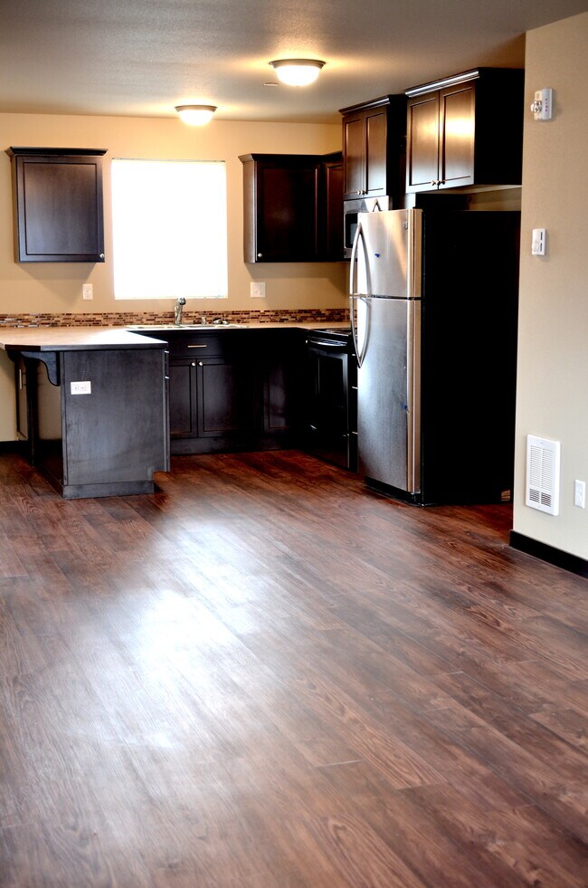 Photo - Bridge Place