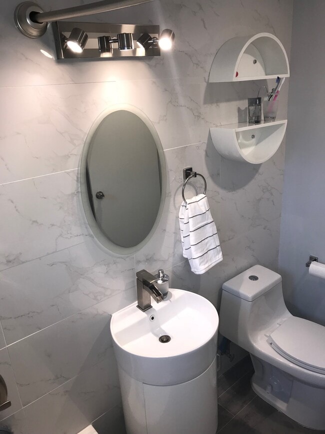 Photo - 3900 Tunlaw Rd NW Unit 302