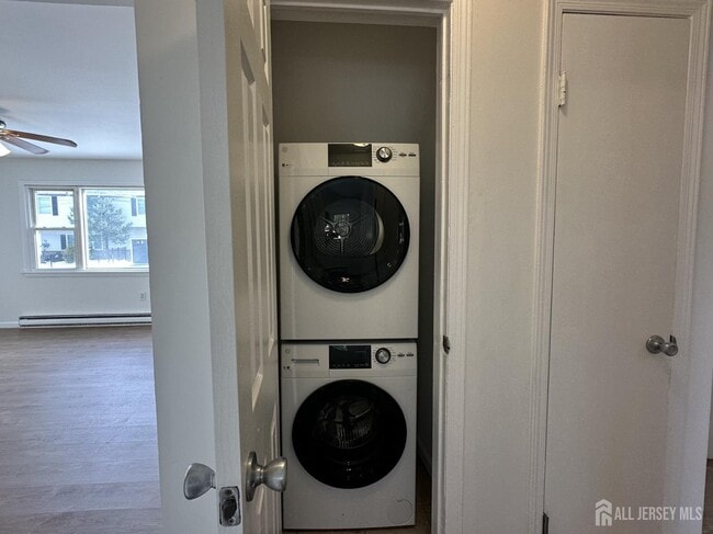 Photo - 67 Maple Ave