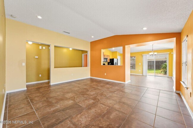 11509 Brian Lakes Dr N
