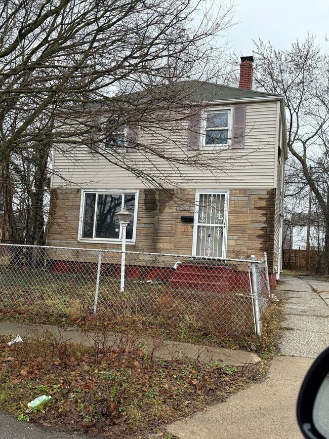 Building Photo - 3bd Single Lee/Harvard Vouchers Only